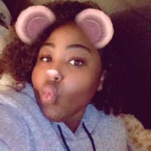 Meet your Posher, Candice